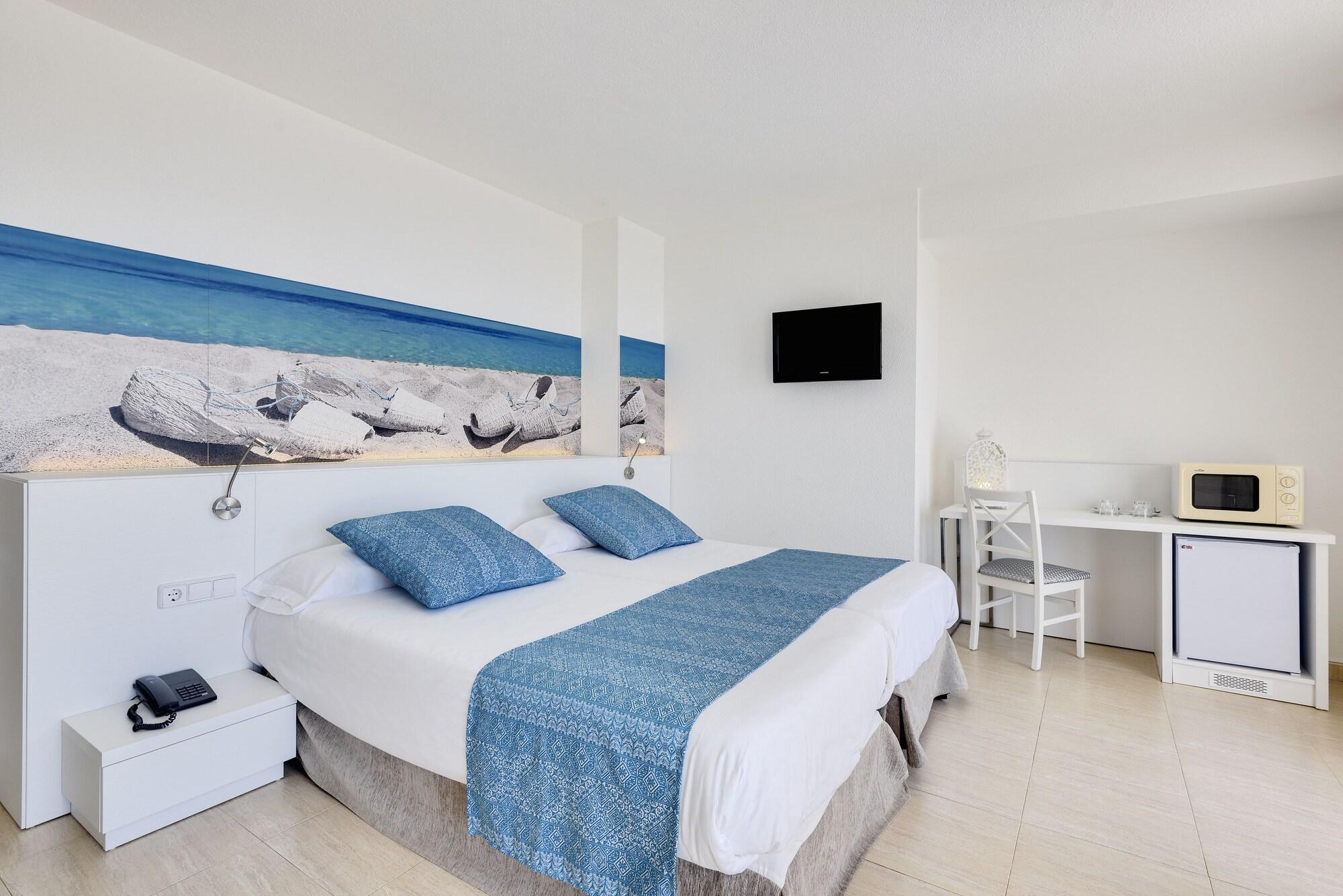 Aparthotel Tropic Garden Santa Eularia des Riu Dış mekan fotoğraf