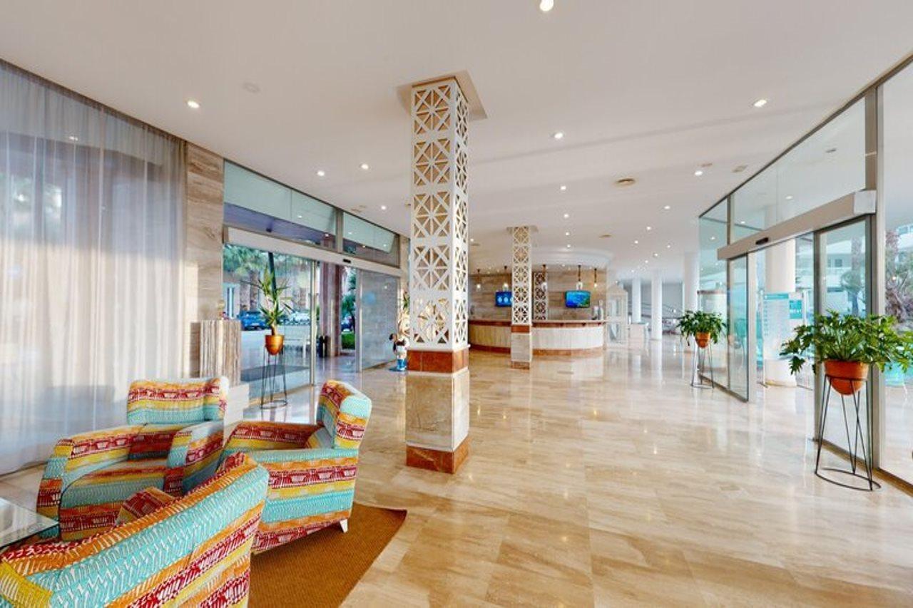 Aparthotel Tropic Garden Santa Eularia des Riu Dış mekan fotoğraf
