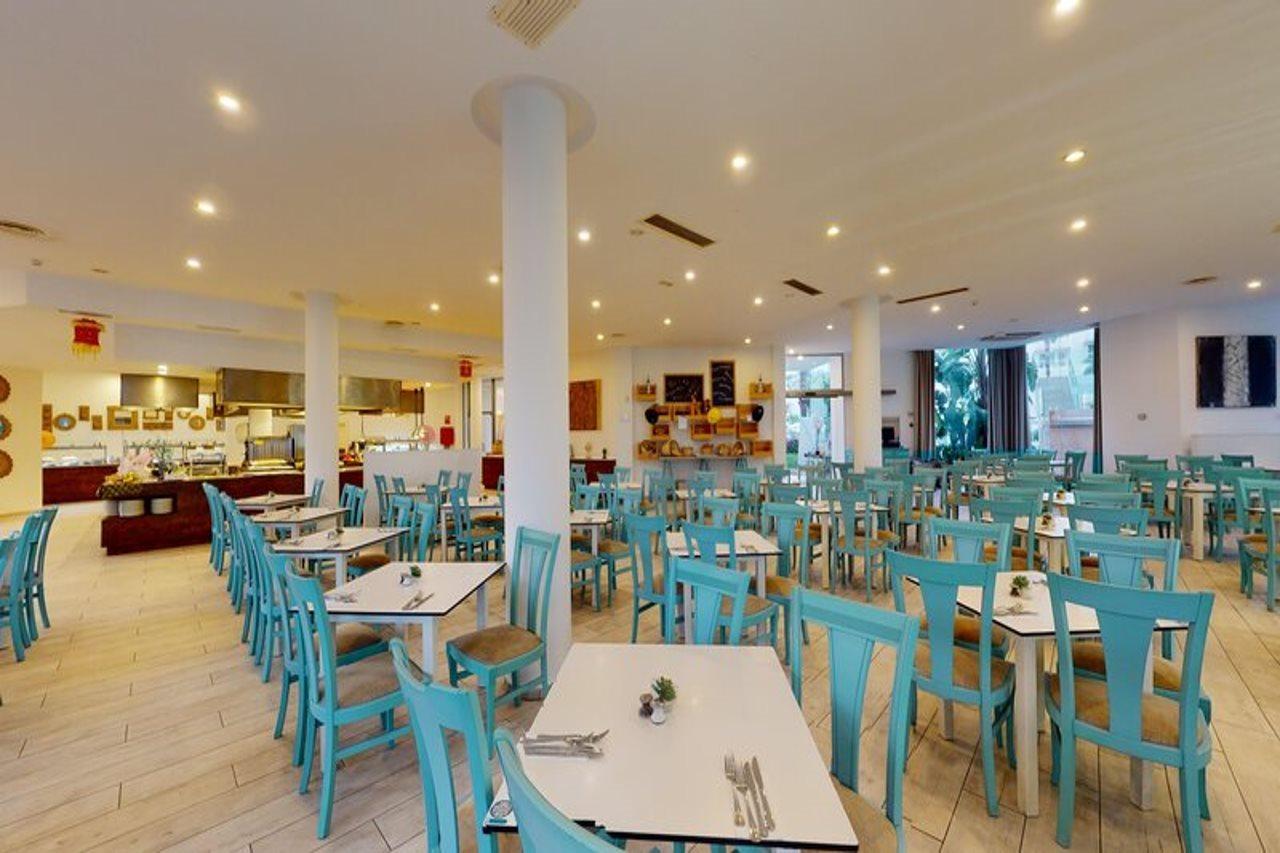 Aparthotel Tropic Garden Santa Eularia des Riu Dış mekan fotoğraf