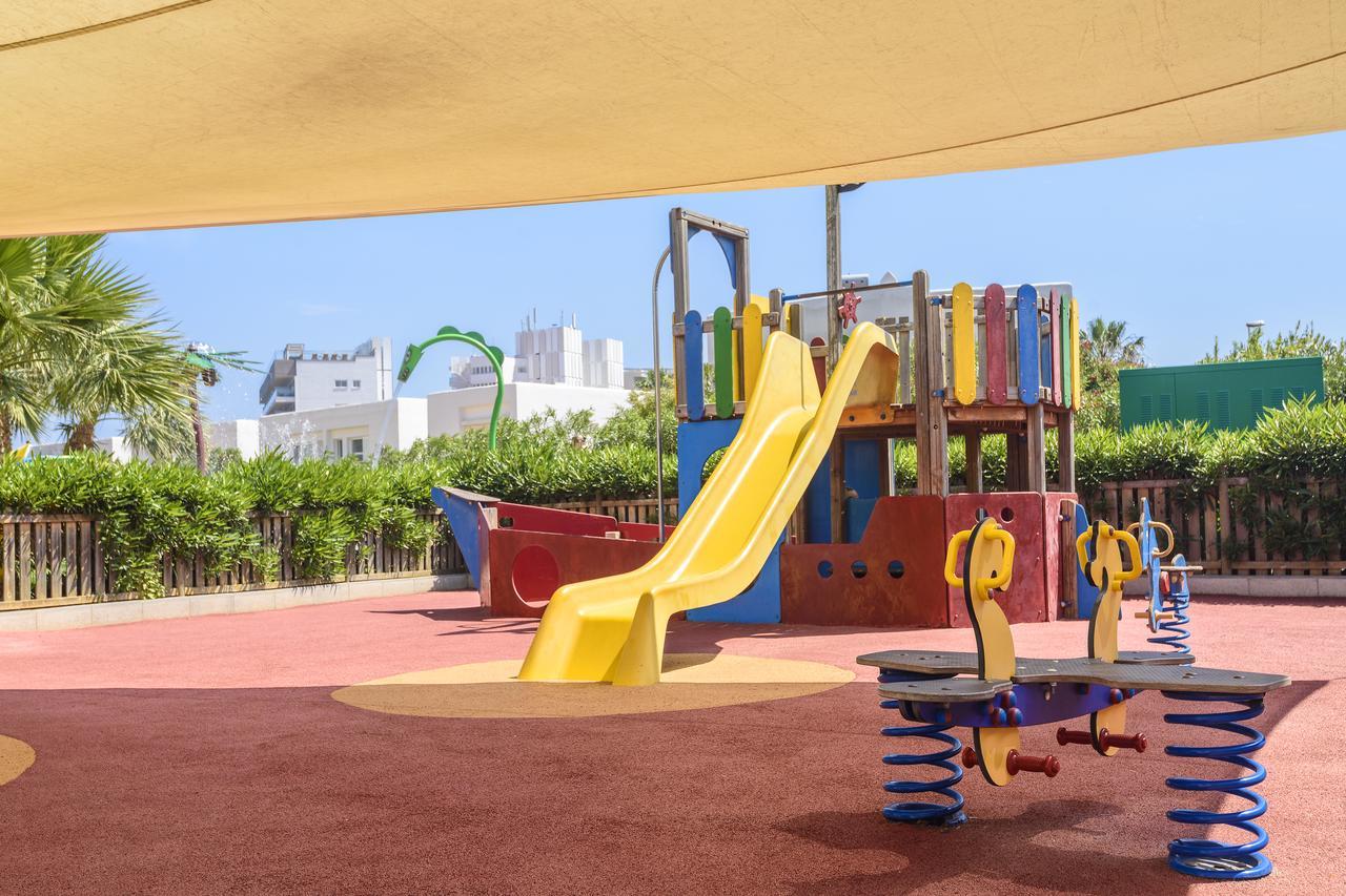 Aparthotel Tropic Garden Santa Eularia des Riu Dış mekan fotoğraf