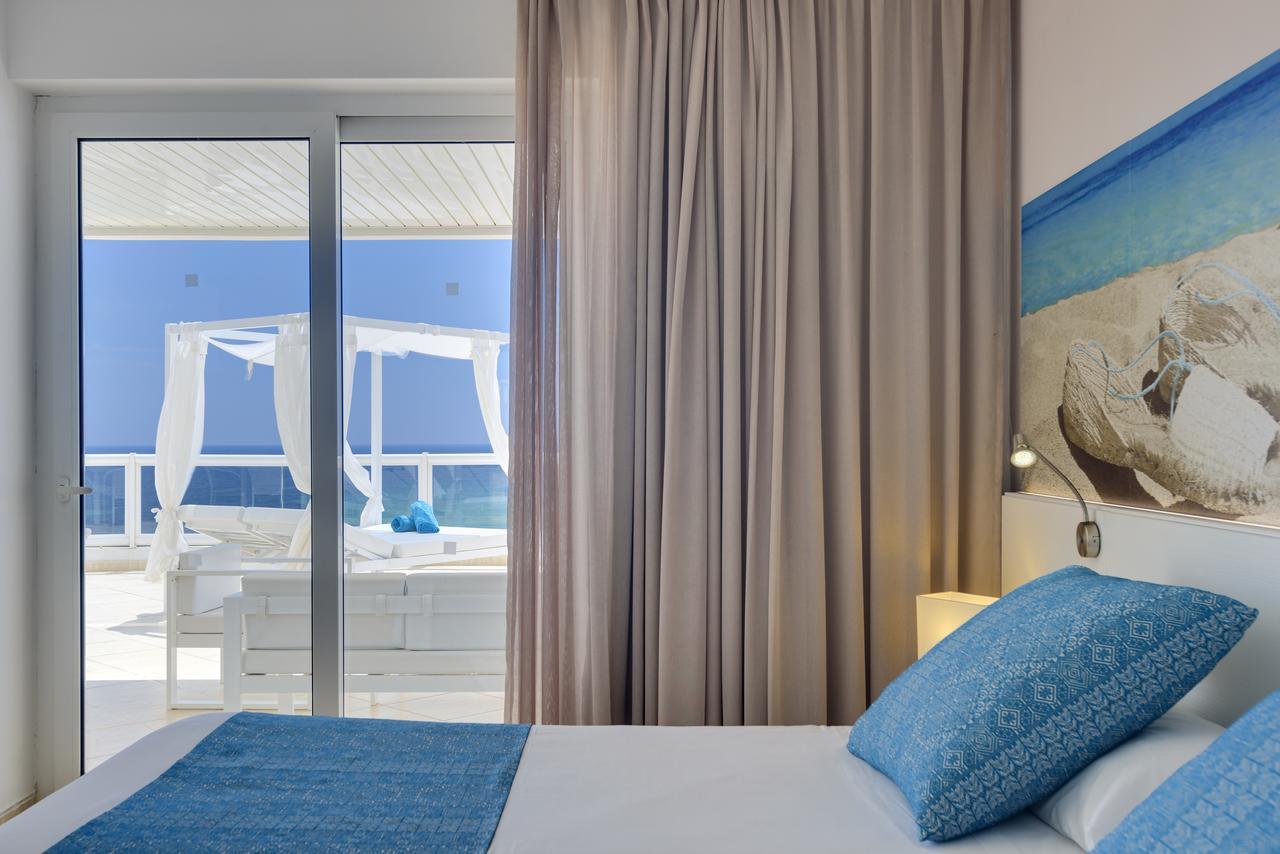 Aparthotel Tropic Garden Santa Eularia des Riu Dış mekan fotoğraf